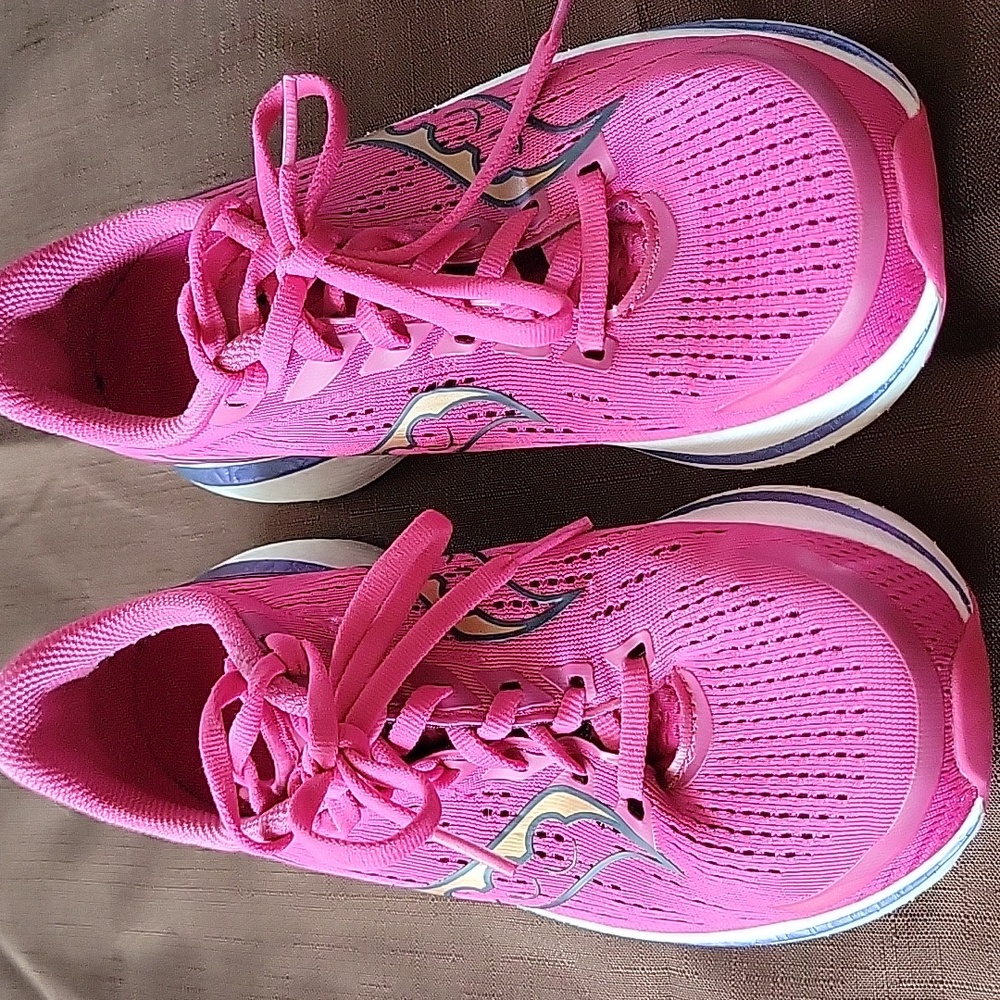 Saucony Pink Athletic Shoes - Picture 2 of 9